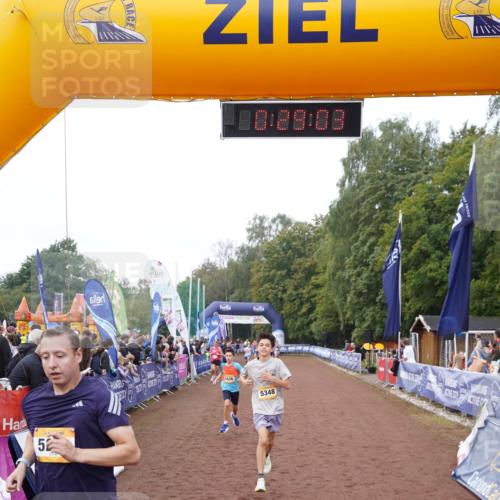 13.09.2026 - Airport Race Dennis Weichert http://msf.ph/oto/10287342 13.09.2026 10:29:37 Ziel 5038, 5247, 5269, 5348, 5436 meine-sportfotos.de