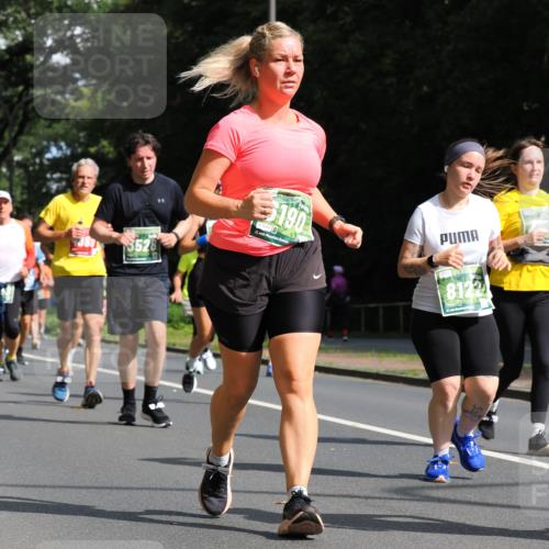13.09.2026 - 21. swb-Marathon Bremen TobiasT http://msf.ph/oto/10287387 13.09.2026 12:21:35 Laufen 3528, 190, 9245, 21, 8122 meine-sportfotos.de