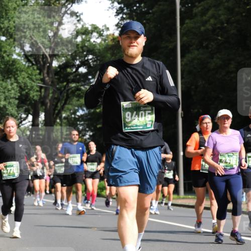 13.09.2026 - 21. swb-Marathon Bremen TobiasT http://msf.ph/oto/10287421 13.09.2026 12:21:44 Laufen 4770, 9405, 21, 026 meine-sportfotos.de