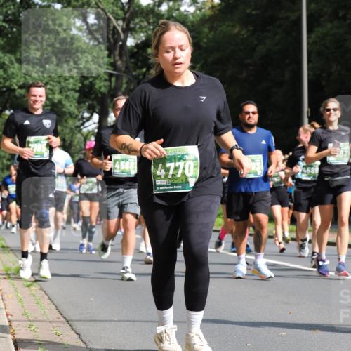 13.09.2026 - 21. swb-Marathon Bremen TobiasT http://msf.ph/oto/10287429 13.09.2026 12:21:47 Laufen 7185, 4568, 4770, 7411, 21, 026 meine-sportfotos.de