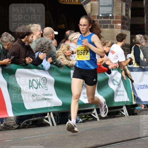 13.09.2026 - 21. swb-Marathon Bremen Strokosch-Dieckow http://msf.ph/oto/10287506 13.09.2026 10:38:38 Ziel 10302, 13553, 13559, 13636, 10926, 11127, 12370 meine-sportfotos.de