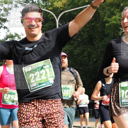 13.09.2026 - 21. swb-Marathon Bremen TobiasT http://msf.ph/oto/10287535 13.09.2026 12:22:03 Laufen 6863, 21, 2221, 8937, 21, 26, 181, 10073, 8938, 21, 346 meine-sportfotos.de