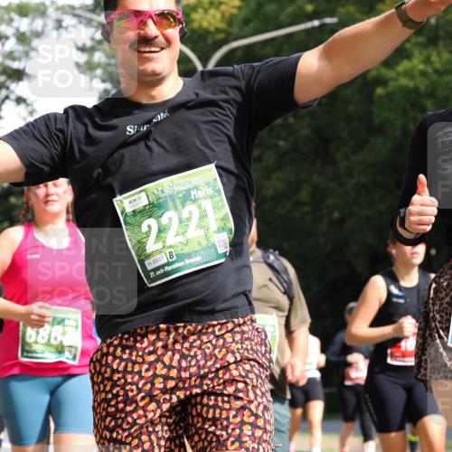 13.09.2026 - 21. swb-Marathon Bremen TobiasT http://msf.ph/oto/10287541 13.09.2026 12:22:04 Laufen 6236, 688, 2221, 8937, 21, 026, 100, 8938, 21, 26 meine-sportfotos.de