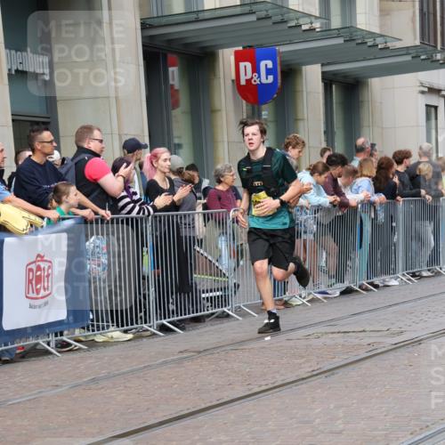 13.09.2026 - 21. swb-Marathon Bremen Strokosch-Dieckow http://msf.ph/oto/10287575 13.09.2026 10:42:53 Ziel 10336, 10456, 11042, 11143, 11265, 11442, 11632, 12053, 12406, 12469, 13523, 10235, 10312, 10816, 10988, 11779, 12281, 13580 meine-sportfotos.de
