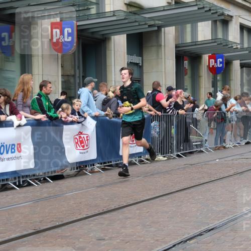 13.09.2026 - 21. swb-Marathon Bremen Strokosch-Dieckow http://msf.ph/oto/10287585 13.09.2026 10:42:55 Ziel 10336, 10346, 10456, 11042, 11143, 11265, 11442, 11632, 12053, 12406, 12469, 13523, 10235, 10312, 10816, 10988, 11779, 12281, 13580 meine-sportfotos.de