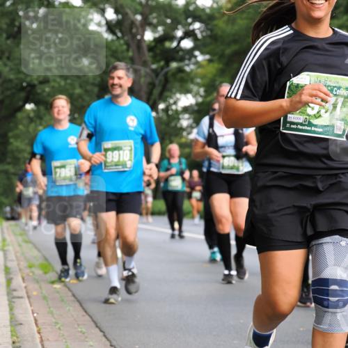 13.09.2026 - 21. swb-Marathon Bremen TobiasT http://msf.ph/oto/10287604 13.09.2026 12:22:19 Laufen 7950, 9910, 6066, 21, 26, 045 meine-sportfotos.de