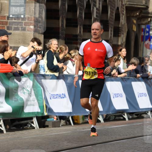 13.09.2026 - 21. swb-Marathon Bremen Strokosch-Dieckow http://msf.ph/oto/10287608 13.09.2026 10:38:50 Ziel 10441, 13507, 13539, 10782, 10926, 11338, 12003 meine-sportfotos.de
