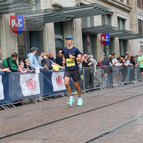 13.09.2026 - 21. swb-Marathon Bremen Strokosch-Dieckow http://msf.ph/oto/10287614 13.09.2026 10:42:58 Ziel 10346, 10456, 10618, 11042, 11143, 11265, 11632, 12053, 12406, 12469, 13523, 10235, 10312, 10336, 10816, 10988, 11442, 12281, 13580 meine-sportfotos.de
