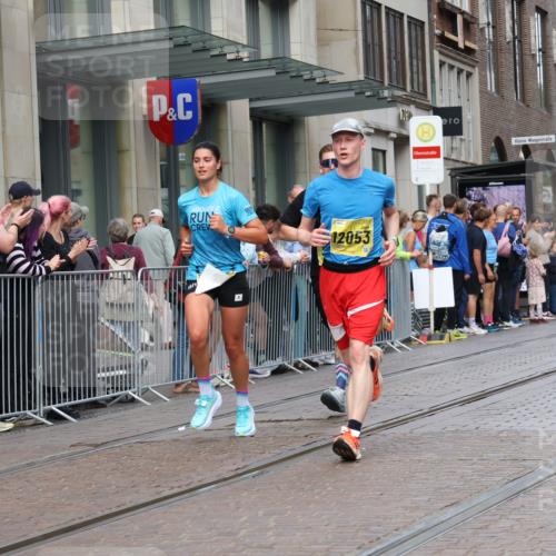 13.09.2026 - 21. swb-Marathon Bremen Strokosch-Dieckow http://msf.ph/oto/10287665 13.09.2026 10:43:02 Ziel 10328, 10346, 10456, 10618, 11042, 11143, 11468, 11632, 11826, 12053, 12406, 12469, 13523, 10235, 10336, 10816, 10988, 11265, 11442, 12053, 13580 meine-sportfotos.de