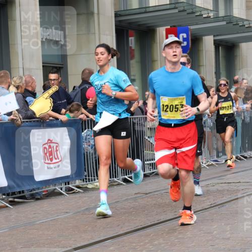 13.09.2026 - 21. swb-Marathon Bremen Strokosch-Dieckow http://msf.ph/oto/10287677 13.09.2026 10:43:03 Ziel 10328, 10346, 10456, 10618, 11042, 11143, 11468, 11607, 11632, 11826, 12406, 12469, 13523, 10235, 10336, 10816, 10988, 11042, 11265, 11442, 12053, 13580 meine-sportfotos.de