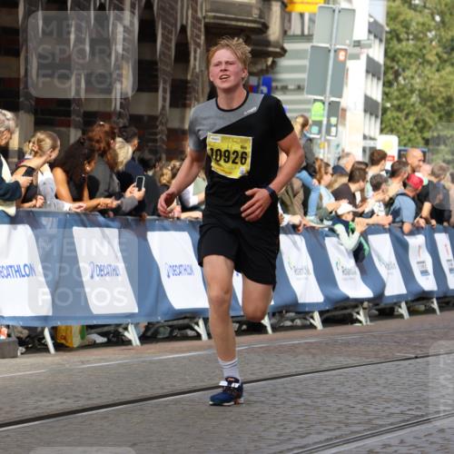 13.09.2026 - 21. swb-Marathon Bremen Strokosch-Dieckow http://msf.ph/oto/10287687 13.09.2026 10:39:01 Ziel 10441, 11127, 12370, 13539, 11227, 11454, 12003, 13641 meine-sportfotos.de