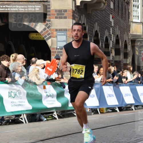13.09.2026 - 21. swb-Marathon Bremen Strokosch-Dieckow http://msf.ph/oto/10287733 13.09.2026 10:39:11 Ziel 10782, 10926, 11127, 11338, 12370, 11227, 13556, 13641 meine-sportfotos.de