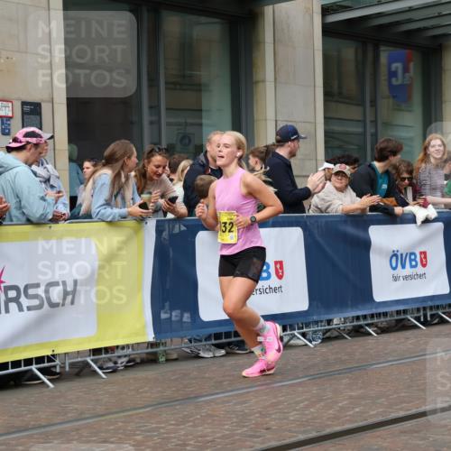 13.09.2026 - 21. swb-Marathon Bremen Strokosch-Dieckow http://msf.ph/oto/10287742 13.09.2026 10:43:10 Ziel 10328, 10346, 10456, 10618, 10742, 11468, 11607, 11826, 12406, 13509, 10235, 10336, 10988, 11042, 11143, 11265, 11442, 11632, 12053, 12469, 13523, 13580 meine-sportfotos.de