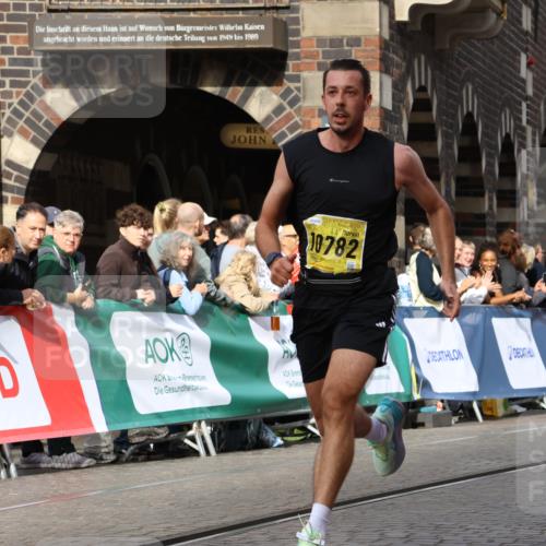 13.09.2026 - 21. swb-Marathon Bremen Strokosch-Dieckow http://msf.ph/oto/10287743 13.09.2026 10:39:11 Ziel 10782, 10926, 11127, 11338, 12370, 11227, 13556, 13641 meine-sportfotos.de