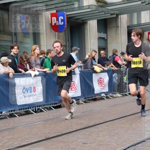 13.09.2026 - 21. swb-Marathon Bremen Strokosch-Dieckow http://msf.ph/oto/10287842 13.09.2026 10:43:23 Ziel 10328, 10742, 11019, 11468, 11607, 11826, 11948, 12250, 12253, 13509, 10346, 10456, 10618, 11042, 11143, 11265, 11632, 12053, 12406, 12469, 13523 meine-sportfotos.de