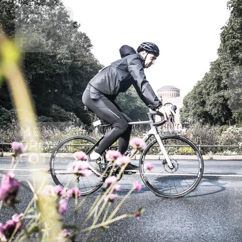13.09.2026 - Stadtparktriathlon H.Heesch http://msf.ph/oto/10287890 13.09.2026 11:26:04 Radfahren 598, 616, 697, 1797 meine-sportfotos.de