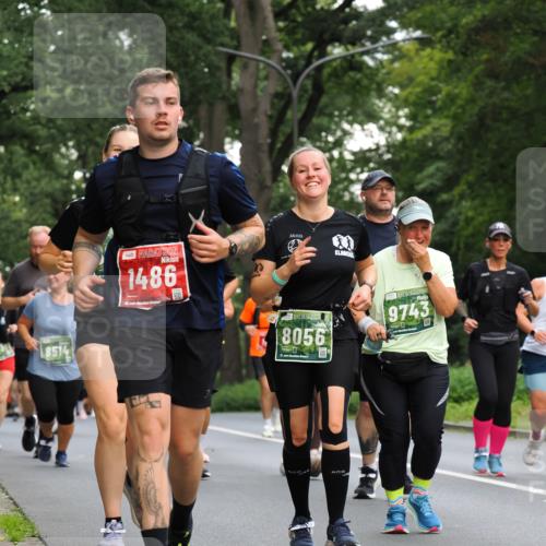 13.09.2026 - 21. swb-Marathon Bremen TobiasT http://msf.ph/oto/10287891 13.09.2026 12:23:28 Laufen 8514, 1486, 8056, 21, 9743 meine-sportfotos.de