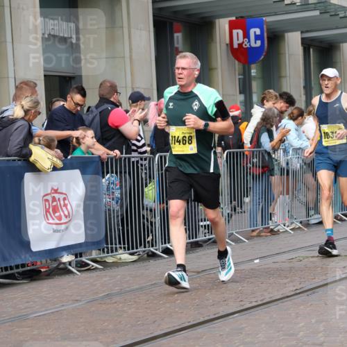 13.09.2026 - 21. swb-Marathon Bremen Strokosch-Dieckow http://msf.ph/oto/10287893 13.09.2026 10:43:25 Ziel 10328, 10337, 10742, 11019, 11208, 11607, 11948, 12250, 12253, 12436, 13509, 10346, 10456, 10618, 11042, 11143, 11265, 11468, 11632, 11826, 12053, 12406, 12469, 13523 meine-sportfotos.de
