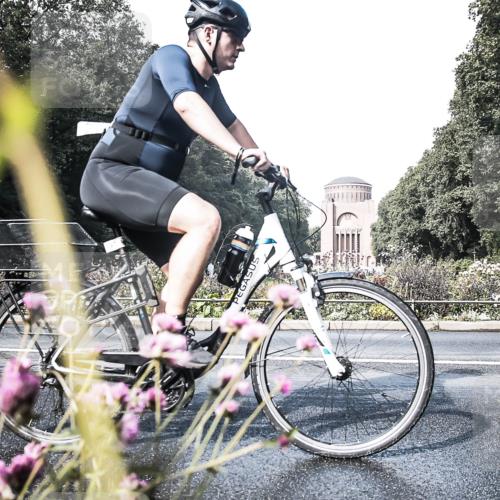 13.09.2026 - Stadtparktriathlon H.Heesch http://msf.ph/oto/10287897 13.09.2026 11:26:08 Radfahren 616, 626, 629, 697, 1798 meine-sportfotos.de