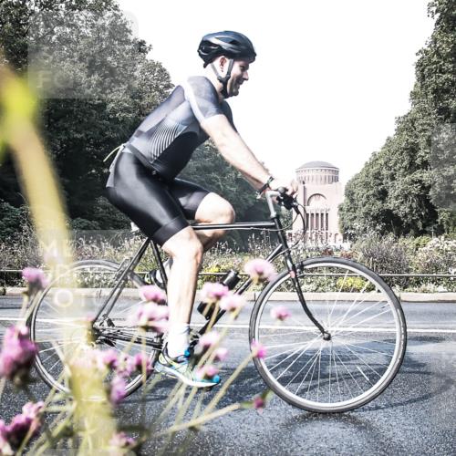 13.09.2026 - Stadtparktriathlon H.Heesch http://msf.ph/oto/10287904 13.09.2026 11:26:11 Radfahren 626, 629, 688, 697, 1798 meine-sportfotos.de