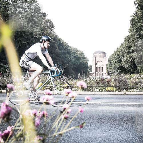 13.09.2026 - Stadtparktriathlon H.Heesch http://msf.ph/oto/10287908 13.09.2026 11:26:12 Radfahren 626, 629, 688, 1798 meine-sportfotos.de