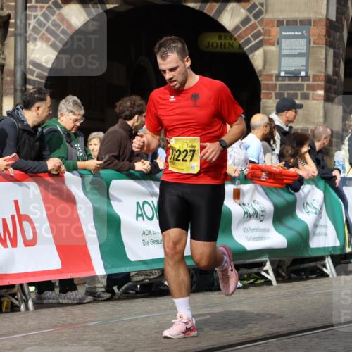 13.09.2026 - 21. swb-Marathon Bremen Strokosch-Dieckow http://msf.ph/oto/10287923 13.09.2026 10:39:26 Ziel 10782, 11227, 11338, 11454, 12003, 13641, 11713, 12404, 13513, 13642 meine-sportfotos.de