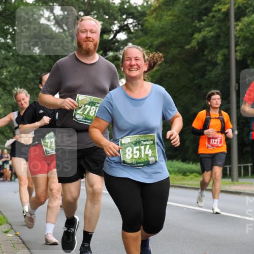 13.09.2026 - 21. swb-Marathon Bremen TobiasT http://msf.ph/oto/10287929 13.09.2026 12:23:36 Laufen 77, 278, 5323, 8514, 2, 1121 meine-sportfotos.de