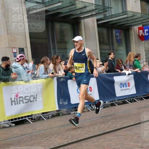 13.09.2026 - 21. swb-Marathon Bremen Strokosch-Dieckow http://msf.ph/oto/10287939 13.09.2026 10:43:29 Ziel 10337, 10742, 11019, 11208, 11312, 11447, 11614, 11930, 11948, 12250, 12253, 12436, 12559, 13509, 10328, 10346, 10456, 10618, 11143, 11468, 11607, 11632, 11826, 12406, 12469, 13523 meine-sportfotos.de