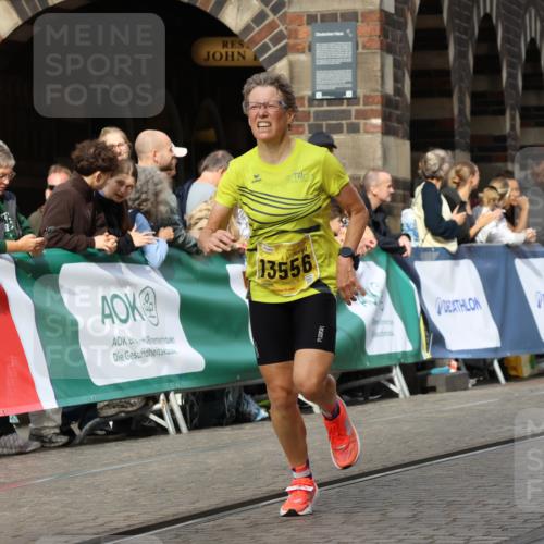 13.09.2026 - 21. swb-Marathon Bremen Strokosch-Dieckow http://msf.ph/oto/10287966 13.09.2026 10:39:31 Ziel 11227, 11454, 12003, 13556, 13641, 13513, 13642 meine-sportfotos.de