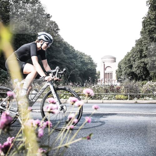 13.09.2026 - Stadtparktriathlon H.Heesch http://msf.ph/oto/10287996 13.09.2026 11:26:42 Radfahren 685, 694, 778 meine-sportfotos.de