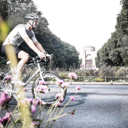 13.09.2026 - Stadtparktriathlon H.Heesch http://msf.ph/oto/10288003 13.09.2026 11:26:43 Radfahren 685, 694, 778 meine-sportfotos.de