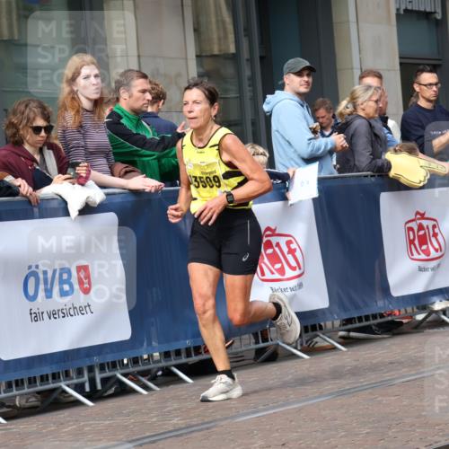 13.09.2026 - 21. swb-Marathon Bremen Strokosch-Dieckow http://msf.ph/oto/10288028 13.09.2026 10:43:33 Ziel 10337, 10342, 11019, 11208, 11312, 11447, 11614, 11930, 11948, 12250, 12253, 12436, 12559, 13509, 13538, 10328, 10346, 10456, 10618, 10742, 11468, 11607, 11826, 12406, 12469, 13509 meine-sportfotos.de