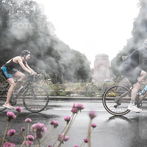 13.09.2026 - Stadtparktriathlon H.Heesch http://msf.ph/oto/10288091 13.09.2026 12:41:43 Radfahren 1058, 1085, 1094, 1243, 1249, 1264 meine-sportfotos.de