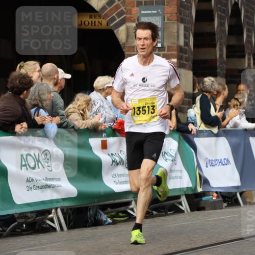 13.09.2026 - 21. swb-Marathon Bremen Strokosch-Dieckow http://msf.ph/oto/10288101 13.09.2026 10:39:44 Ziel 11227, 11713, 12404, 13556, 13641, 11198, 11721, 12144, 12339, 13519 meine-sportfotos.de
