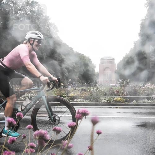 13.09.2026 - Stadtparktriathlon H.Heesch http://msf.ph/oto/10288102 13.09.2026 12:41:50 Radfahren 1145 meine-sportfotos.de