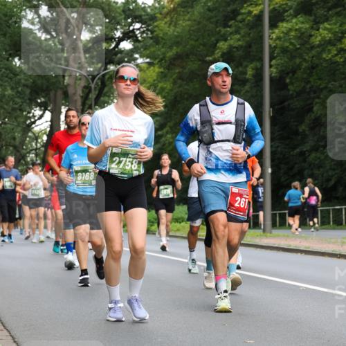 13.09.2026 - 21. swb-Marathon Bremen TobiasT http://msf.ph/oto/10288115 13.09.2026 12:24:07 Laufen 21, 26, 8168, 2758, 6815, 261 meine-sportfotos.de
