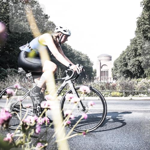 13.09.2026 - Stadtparktriathlon H.Heesch http://msf.ph/oto/10288146 13.09.2026 11:27:24 Radfahren 664, 718, 822 meine-sportfotos.de
