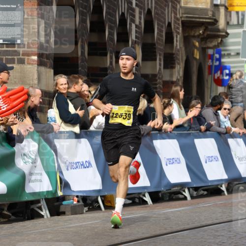 13.09.2026 - 21. swb-Marathon Bremen Strokosch-Dieckow http://msf.ph/oto/10288190 13.09.2026 10:39:59 Ziel 11713, 12404, 13513, 13642 meine-sportfotos.de