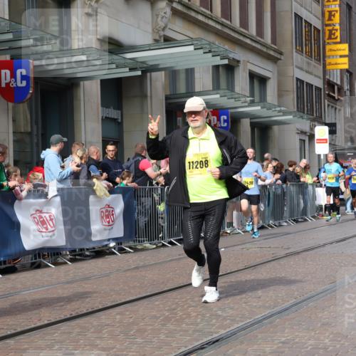 13.09.2026 - 21. swb-Marathon Bremen Strokosch-Dieckow http://msf.ph/oto/10288198 13.09.2026 10:43:47 Ziel 10337, 10342, 11108, 11208, 11312, 11447, 11614, 11644, 11758, 11930, 12436, 12559, 13538, 10328, 10742, 11019, 11468, 11607, 11826, 11948, 12250, 12253, 13509 meine-sportfotos.de