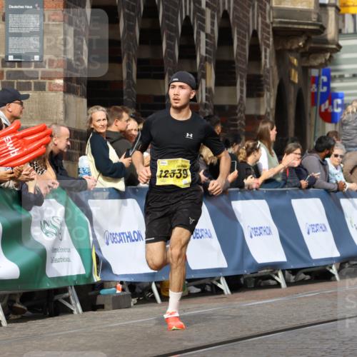 13.09.2026 - 21. swb-Marathon Bremen Strokosch-Dieckow http://msf.ph/oto/10288204 13.09.2026 10:39:59 Ziel 11713, 12404, 13513, 13642 meine-sportfotos.de