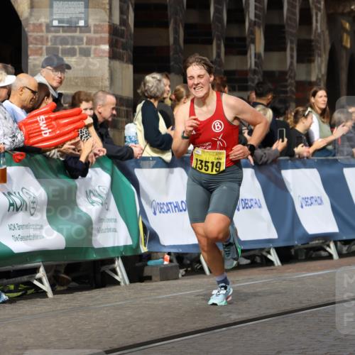 13.09.2026 - 21. swb-Marathon Bremen Strokosch-Dieckow http://msf.ph/oto/10288248 13.09.2026 10:40:00 Ziel 11713, 12339, 12404, 13513, 13642 meine-sportfotos.de