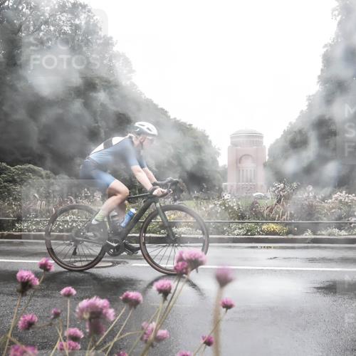 13.09.2026 - Stadtparktriathlon H.Heesch http://msf.ph/oto/10288282 13.09.2026 12:43:24 Radfahren 1077, 1104, 1113, 1199, 1229 meine-sportfotos.de
