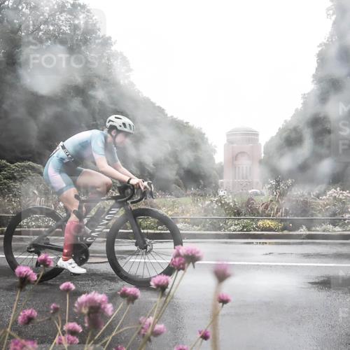 13.09.2026 - Stadtparktriathlon H.Heesch http://msf.ph/oto/10288336 13.09.2026 12:44:10 Radfahren 1112, 1289, 1304 meine-sportfotos.de
