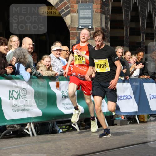 13.09.2026 - 21. swb-Marathon Bremen Strokosch-Dieckow http://msf.ph/oto/10288348 13.09.2026 10:40:08 Ziel 11198, 11721, 12144, 12339, 13519, 13642 meine-sportfotos.de