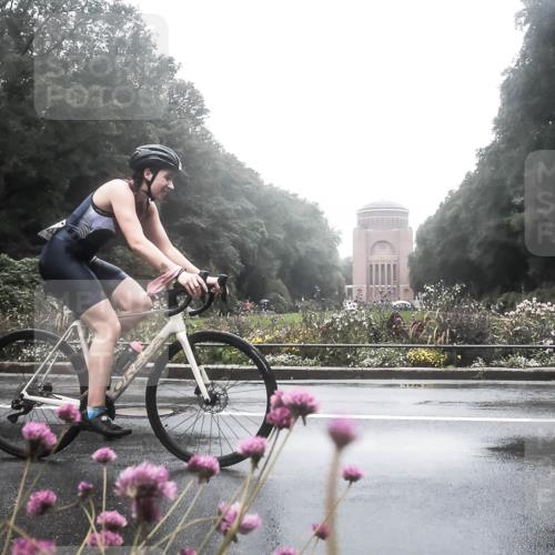 13.09.2026 - Stadtparktriathlon H.Heesch http://msf.ph/oto/10288350 13.09.2026 12:44:23 Radfahren 1075, 1170, 1221, 1230, 1307 meine-sportfotos.de