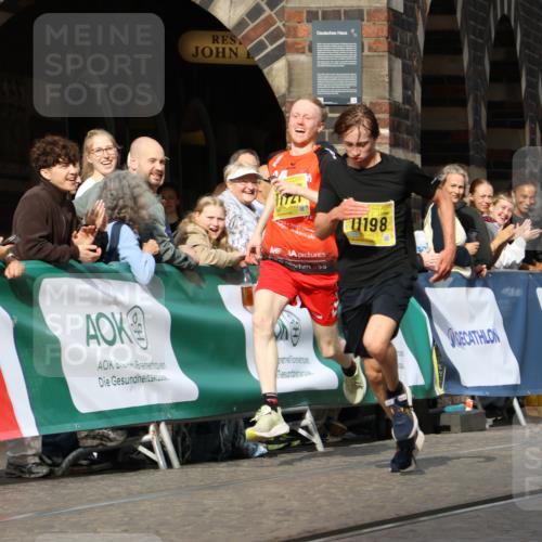 13.09.2026 - 21. swb-Marathon Bremen Strokosch-Dieckow http://msf.ph/oto/10288357 13.09.2026 10:40:08 Ziel 11198, 11721, 12144, 12339, 13519, 13642 meine-sportfotos.de