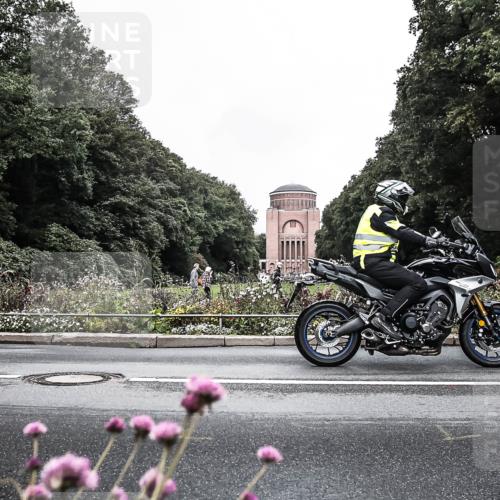 13.09.2026 - Stadtparktriathlon H.Heesch http://msf.ph/oto/10288371 13.09.2026 11:32:49 Radfahren 712, 736, 739, 747 meine-sportfotos.de