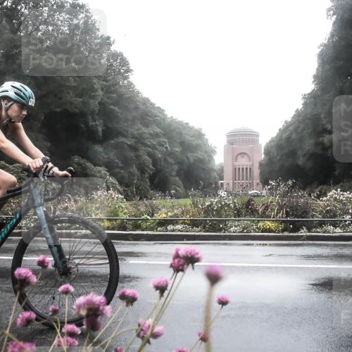 13.09.2026 - Stadtparktriathlon H.Heesch http://msf.ph/oto/10288374 13.09.2026 12:44:32 Radfahren 1129, 1252 meine-sportfotos.de