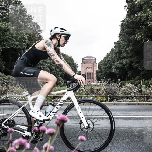 13.09.2026 - Stadtparktriathlon H.Heesch http://msf.ph/oto/10288375 13.09.2026 11:32:50 Radfahren 677, 712, 739, 747 meine-sportfotos.de