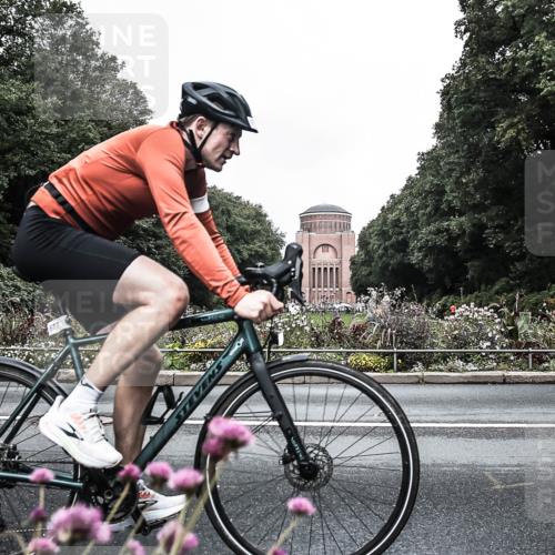 13.09.2026 - Stadtparktriathlon H.Heesch http://msf.ph/oto/10288383 13.09.2026 11:32:54 Radfahren 649, 657, 677, 712, 739, 828 meine-sportfotos.de